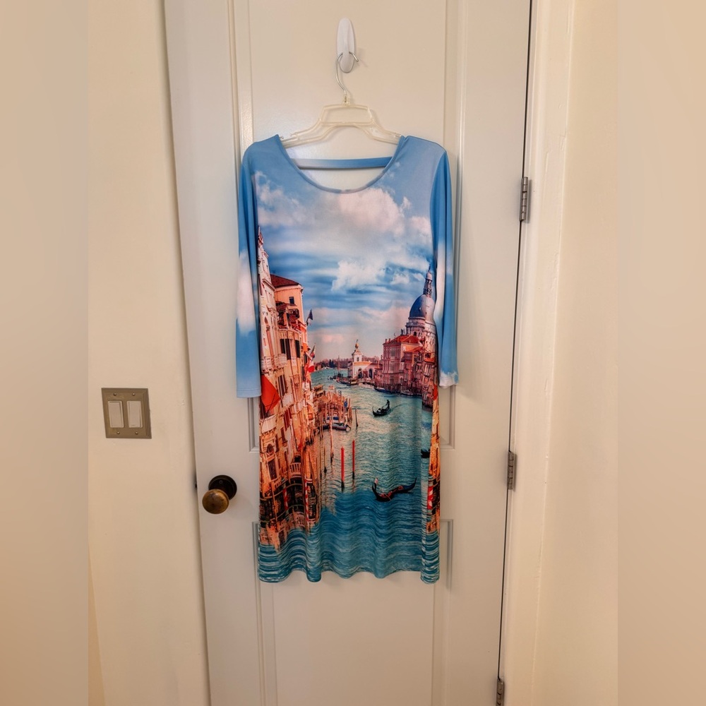 This L? Dress from Canadian maker Dolcezza features a beautiful scene of Venice
